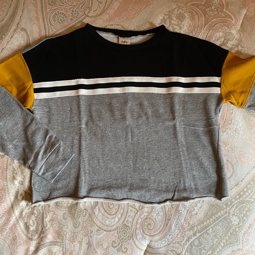Sweatshirt